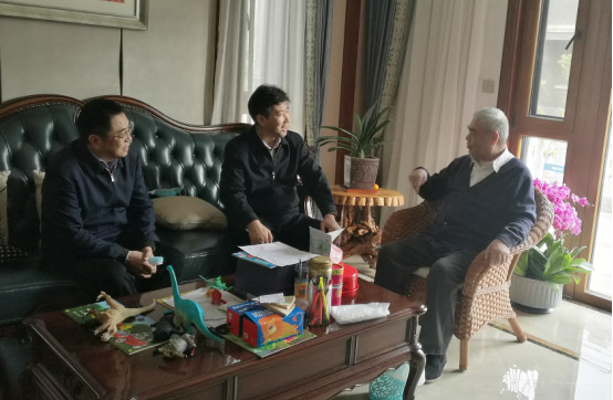 省社科联春节看望慰问社科界专家学者