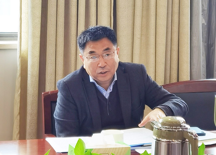 省社科联党组理论学习中心组深入学习宣传贯彻党的二十大精神