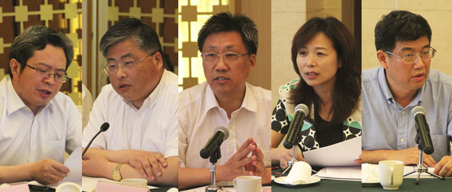 省决策咨询研究基地工作会议在宁召开