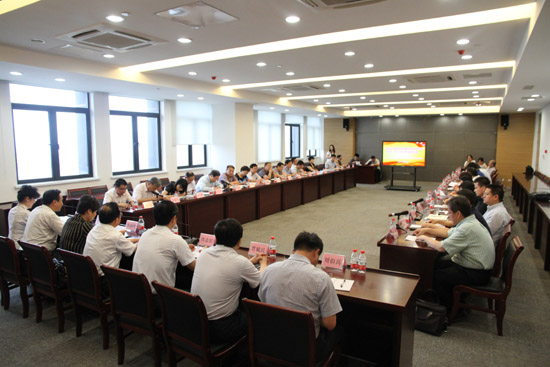 “对接上海自贸区、再创开放新优势”专家座谈会综述