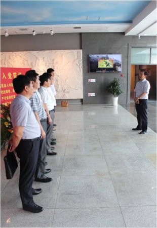 镇江市社科联开展先锋主题党日活动