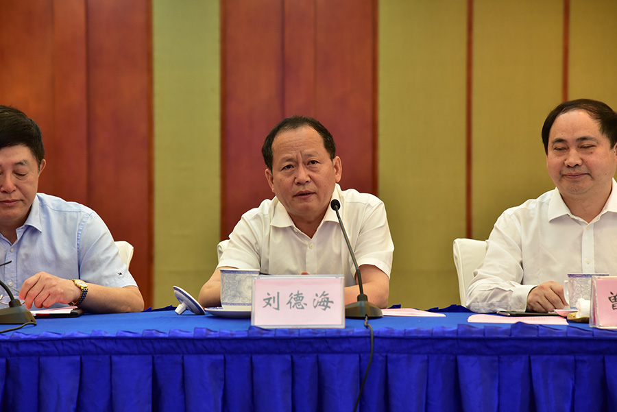 省市社科联举办推进镇江航空航天产业高质量发展研讨会