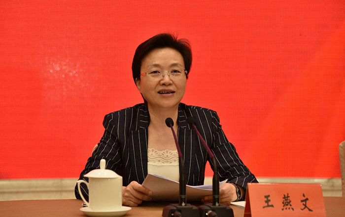 统筹推进疫情防控和经济社会发展，决胜高水平全面建成小康社会