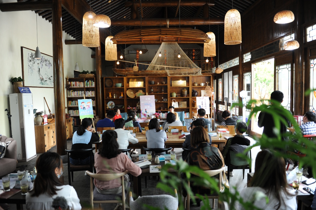 扬州市邗江区社科联开展阅读主题社科普及活动赋能乡村女性成长和家庭建设
