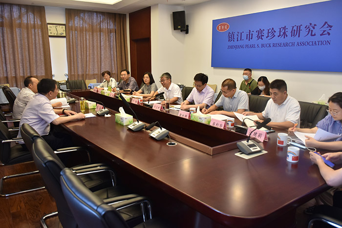 镇江市领导调研市社科联工作