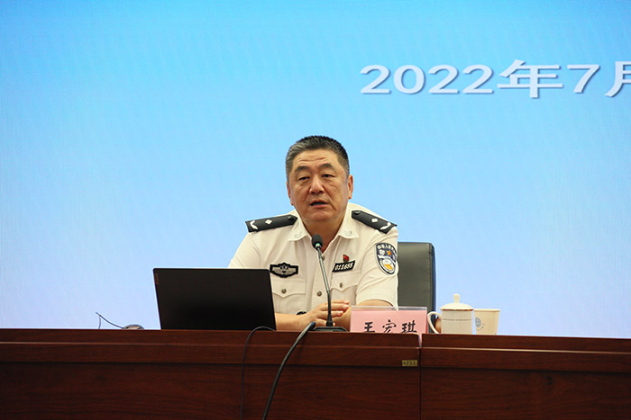 省社科联举办交通安全法规专题教育讲座