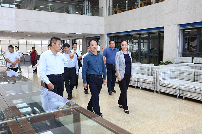 徐州市社科联调研高校社科普及工作