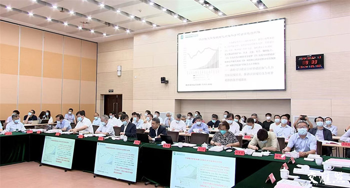 江苏发展高层论坛第38次会议在宁举行