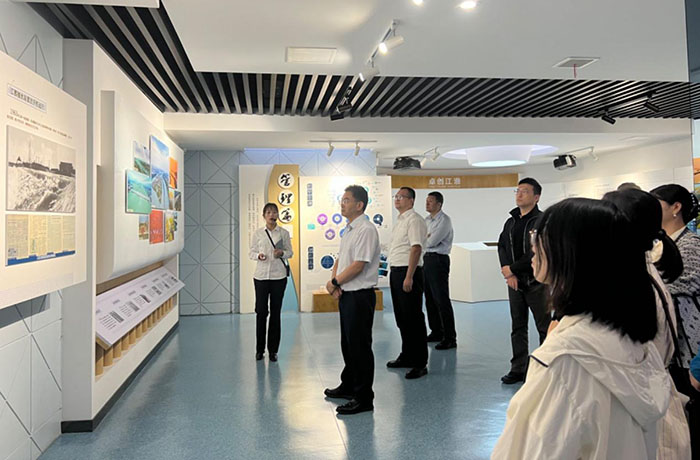 省社科联组织开展《中国式现代化江苏新实践研究丛书》课题调研