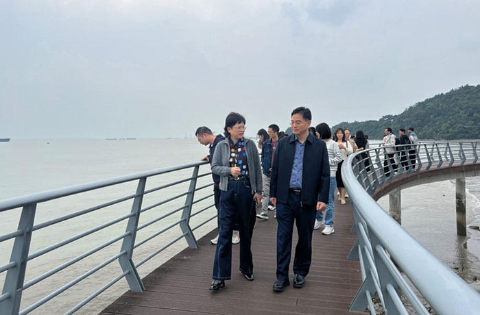 省社科联组织《中国式现代化江苏新实践研究丛书》各课题组前往南通、苏州调研