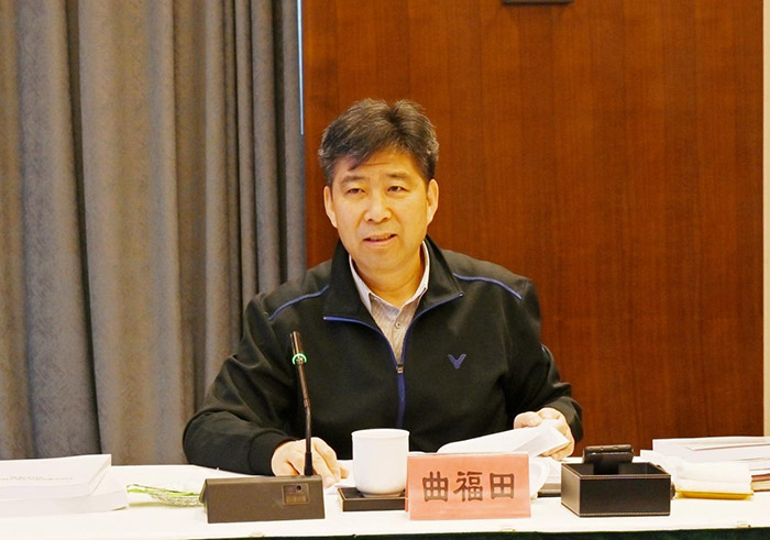 曲福田主持召开《中国式现代化江苏新实践研究丛书》编委会会议