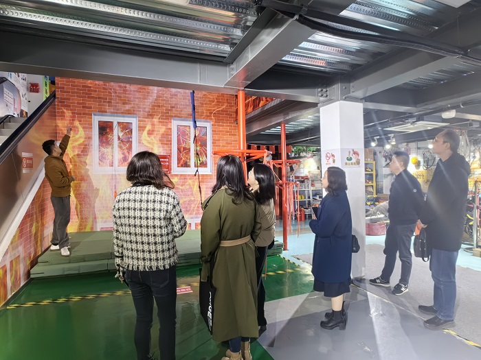 学会部党支部开展“高层建筑火灾应急处置”主题党日活动