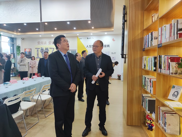 张新科出席镇江市省级社科普及基地揭牌仪式