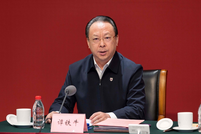 纪念匡亚明诞辰120周年学术研讨会暨《中国思想家评传丛书》作者座谈会在京召开