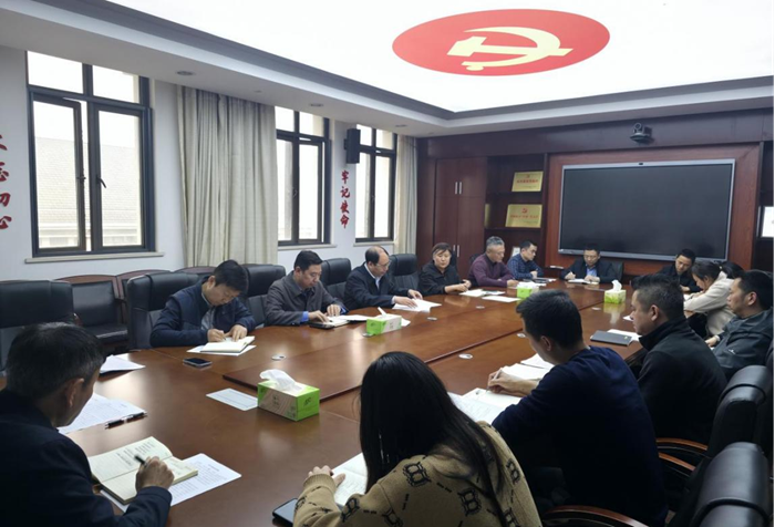 王成斌参加所在党支部组织生活会