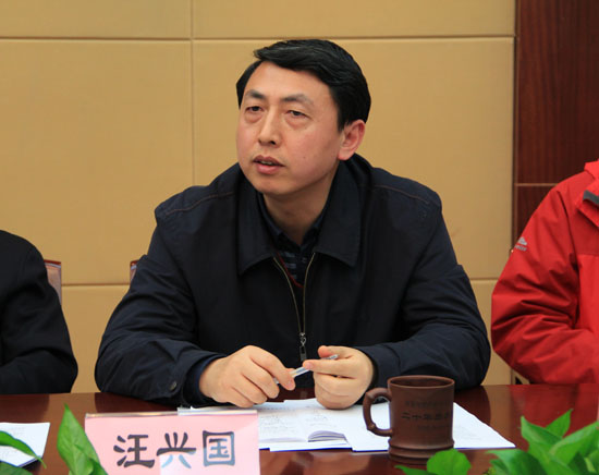 江苏省社科理论界座谈学习王强同志先进事迹