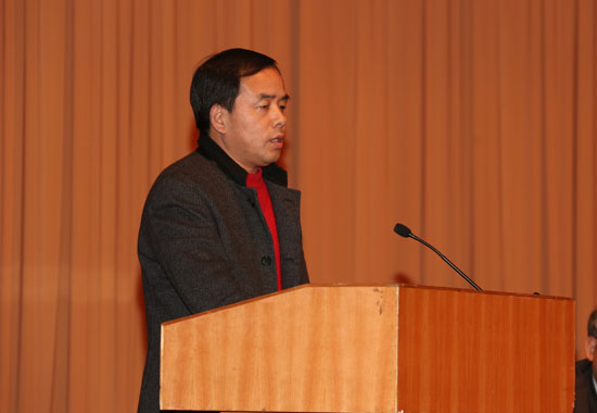 以实施社科精品项目为引领带动地方哲学社会科学全面繁荣