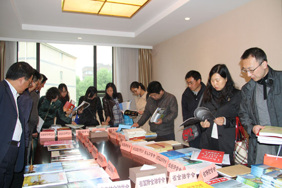 省社科联举办2014年度学会秘书长培训班