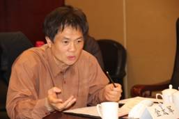 省社科联召开“依法治国、依法行政与基层社会治理”专家座谈会
