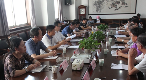 扬州市社科联召开专家座谈会