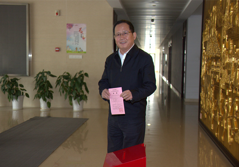 省社科联积极参加南京市秦淮区人大换届选举投票